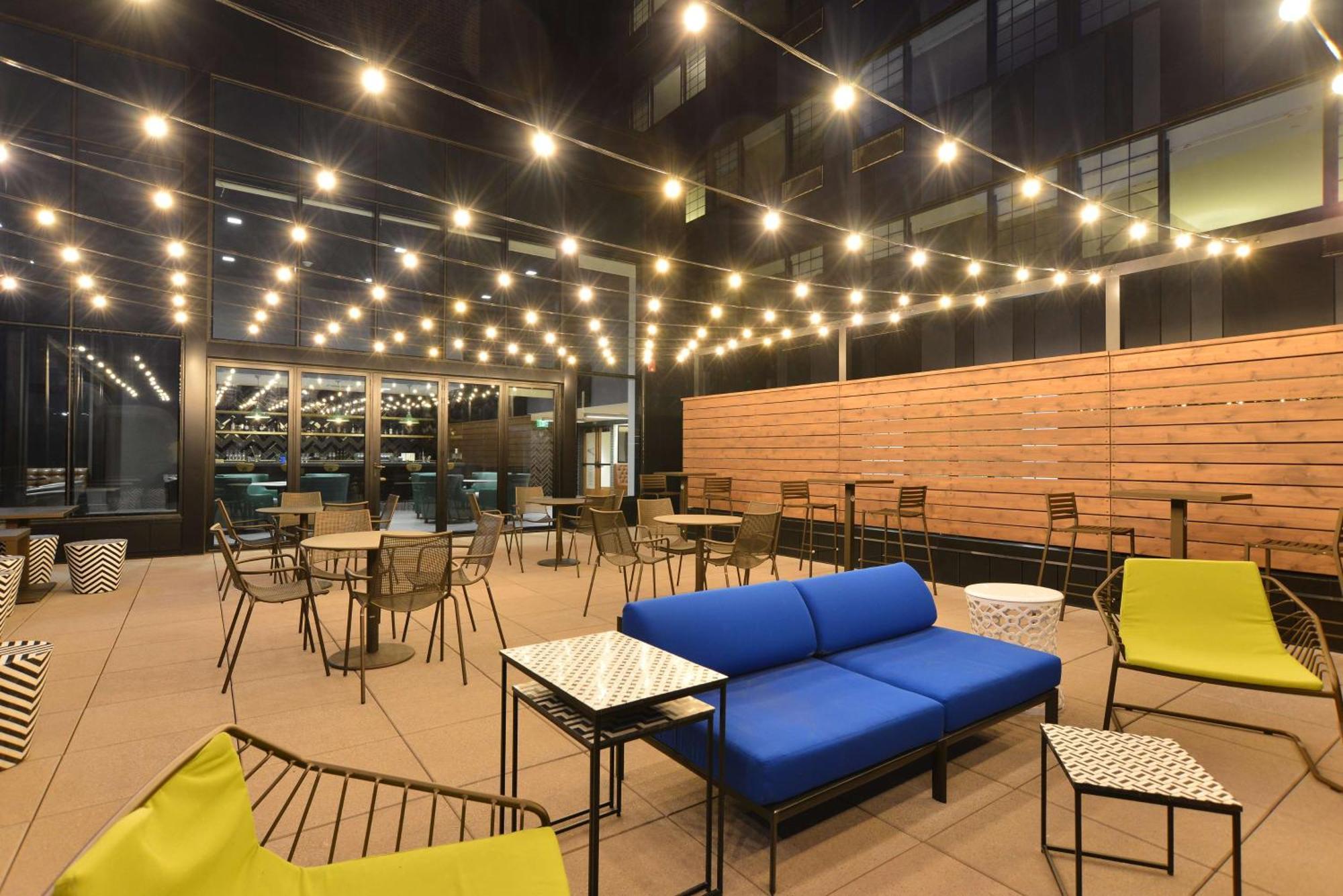 The Lismore Hotel Eau Claire - A Doubletree By Hilton Exterior foto